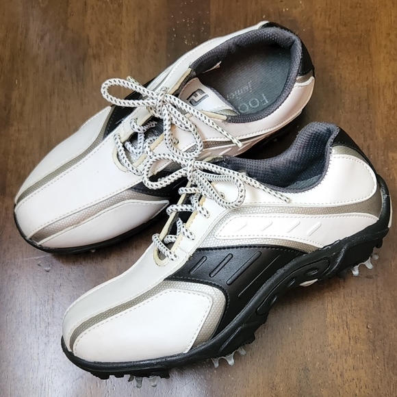 FootJoy Shoes Footjoy Golf Shoes Boys 2 Poshmark